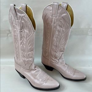 Pastel Pink Justin cowboy boots 8B